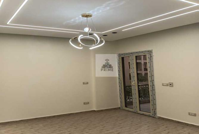 102068275 - Property Image 3