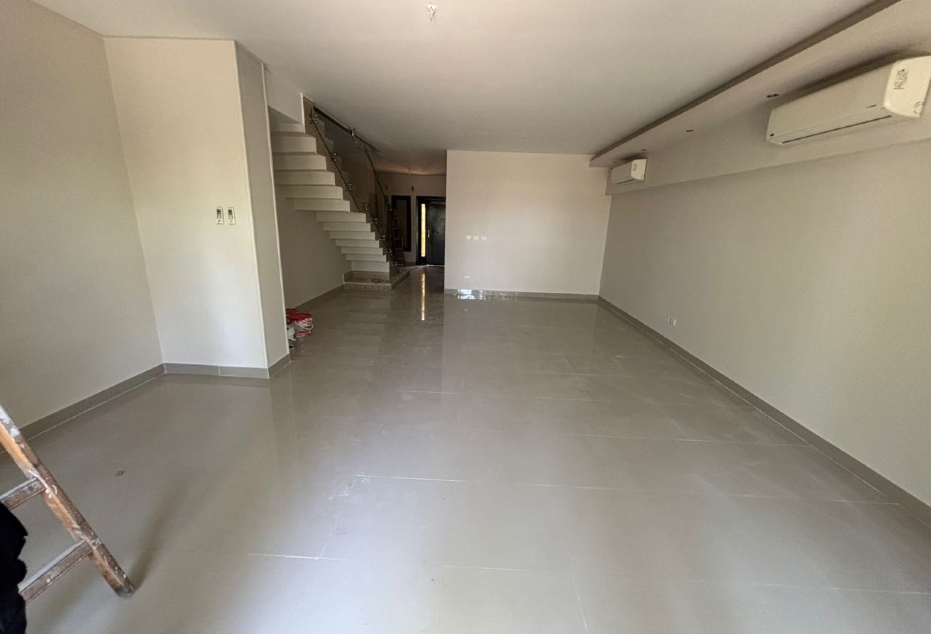 3 BR Mazzonatte In Hyde Park For Rent With Acs thumbnail