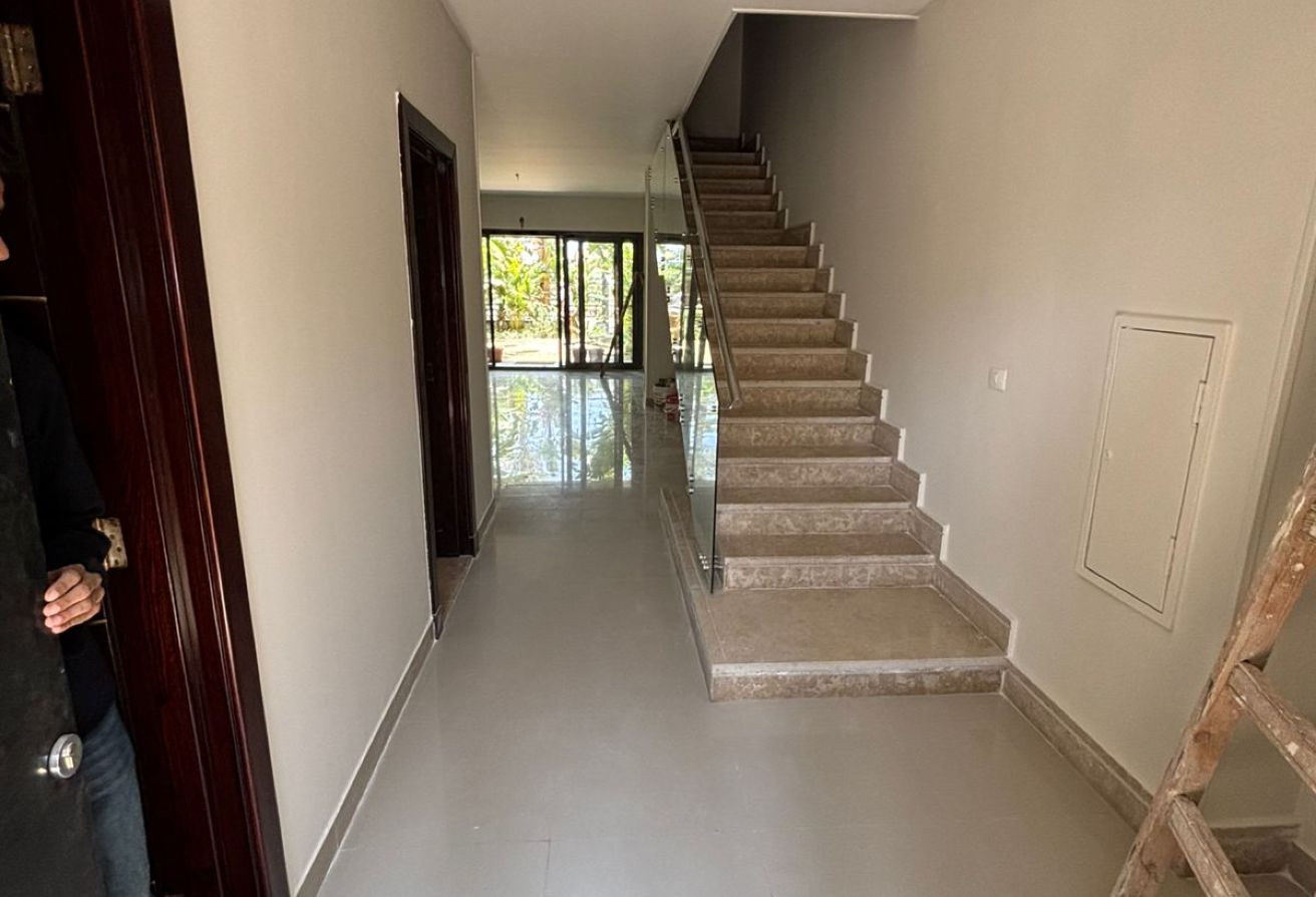 3 BR Mazzonatte In Hyde Park For Rent With Acs thumbnail