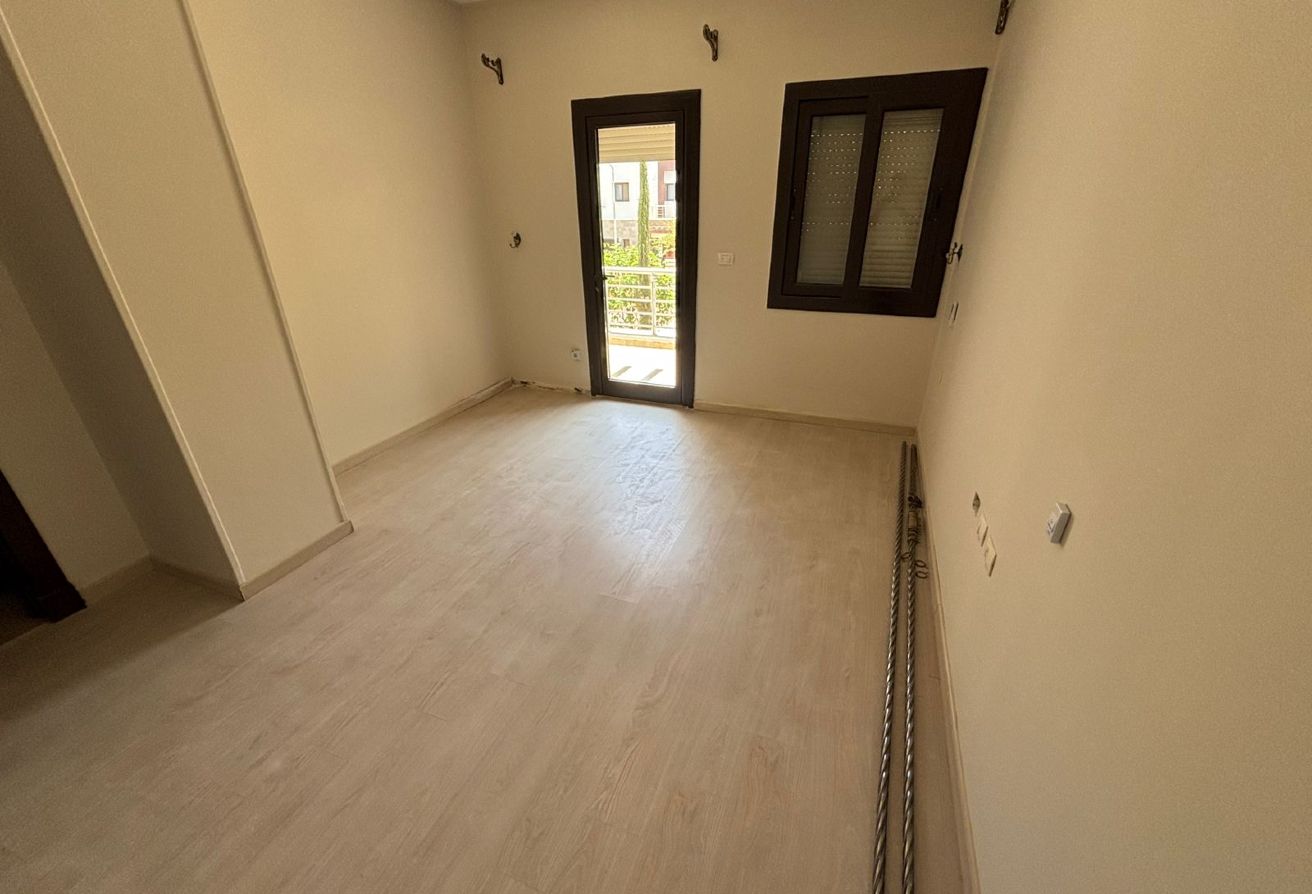 3 BR Mazzonatte In Hyde Park For Rent With Acs thumbnail