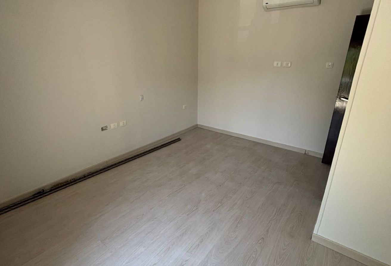 3 BR Mazzonatte In Hyde Park For Rent With Acs thumbnail