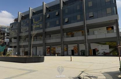 Retail - Studio - 2 Bathrooms for sale in Three Sixty - 5th Settlement Compounds - The 5th Settlement - New Cairo City - Cairo Retail - Studio - 2 Bathrooms for sale in Three Sixty - 5th Settlement Compounds - The 5th Settlement - New Cairo City - Cairo