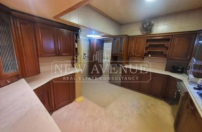 شقة - 5 غرف نوم - 4 حمامات للبيع في شارع العروبة - الماظة - مصر الجديدة - القاهرة