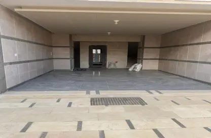 شقة - 3 غرف نوم - 3 حمامات للبيع في حى القرنفل - التجمع الخامس - مدينة القاهرة الجديدة - القاهرة