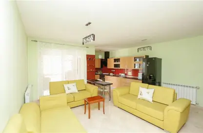 شقة - 2 غرف نوم - 2 حمامات للايجار في 6 ويست - بيفرلي هيلز - كمبوندات الشيخ زايد - الشيخ زايد - الجيزة