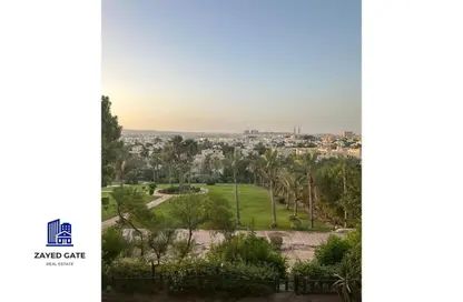 شقة - 4 غرف نوم - 2 حمامات للايجار في زايد 2000 - الحي الرابع - الشيخ زايد - الجيزة