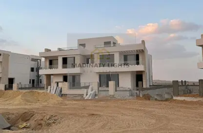 فيلا - 3 غرف نوم - 3 حمامات للبيع في مدينة نور - القاهرة