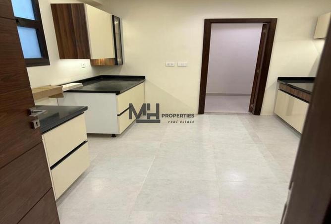 69838319 - Property Image 3