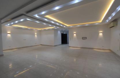 Half Floor - 4 Bedrooms - 3 Bathrooms for rent in Degla - Hay El Maadi - Cairo Half Floor - 4 Bedrooms - 3 Bathrooms for rent in Degla - Hay El Maadi - Cairo