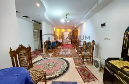 شقة - 3 غرف نوم - 1 حمام للبيع في شارع النصر - سموحة - حي شرق - الاسكندرية