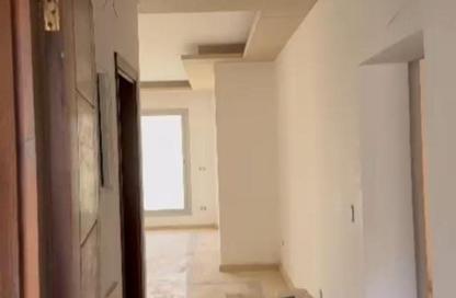 Apartment - 2 Bedrooms - 2 Bathrooms for sale in Palm Hills Village Gate - South Investors Area - New Cairo City - Cairo Apartment - 2 Bedrooms - 2 Bathrooms for sale in Palm Hills Village Gate - South Investors Area - New Cairo City - Cairo