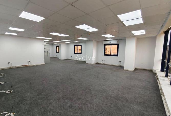 92140483 - Property Main Image
