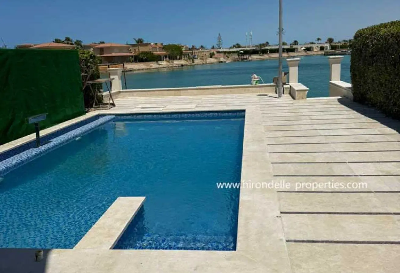 83679394 - Property Main Image