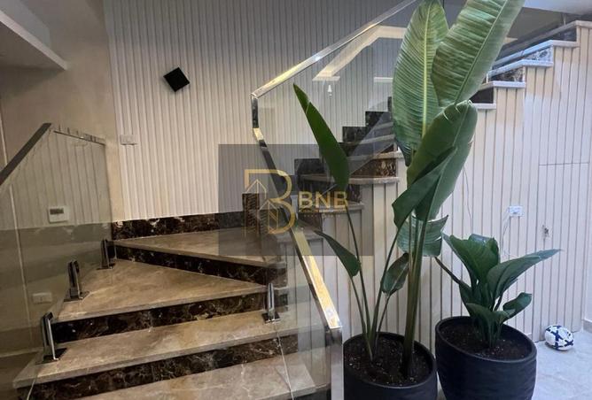 61204769 - Property Image 2