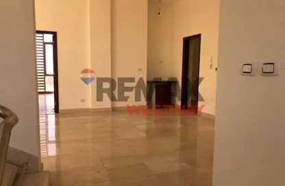 فيلا - 4 غرف نوم - 4 حمامات للبيع في الجريا - كمبوندات الشيخ زايد - الشيخ زايد - الجيزة