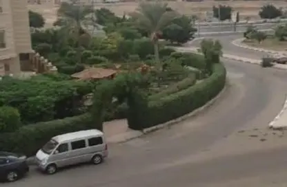 شقة - 3 غرف نوم - 2 حمامات للايجار في المجاورة الثالثة - المنطقة السابعة - مدينة الشروق - القاهرة