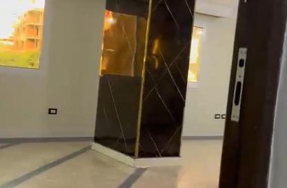 Apartment - 3 - 3 for sale in Helmy Hassan Ali St. - 8th Zone - Nasr City - Cairo