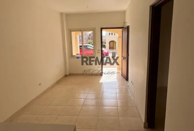 102901434 - Property Image 3