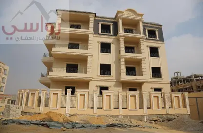 Apartment - 3 Bedrooms - 2 Bathrooms for sale in Bait Alwatan - The 5th Settlement - New Cairo City - Cairo