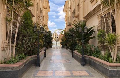Penthouse - 4 Bedrooms - 3 Bathrooms for sale in Mohamed Naguib Axis - North Investors Area - New Cairo City - Cairo