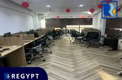 Office Space - 3 Bedrooms - 2 Bathrooms for rent in Zahraa Al Maadi St. - Degla - Hay El Maadi - Cairo