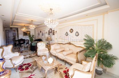 Apartment - 3 Bedrooms - 2 Bathrooms for sale in Smouha Square - Smouha - Hay Sharq - Alexandria Apartment - 3 Bedrooms - 2 Bathrooms for sale in Smouha Square - Smouha - Hay Sharq - Alexandria