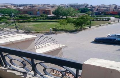 Villa - 4 - 4 for sale in Golden Gates - Al Hadaba Al Wosta - Mokattam - Cairo