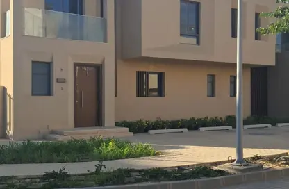 Villa - 4 Bedrooms - 5 Bathrooms for sale in Vye Sodic - New Zayed City - Sheikh Zayed City - Giza
