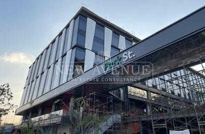 Office Space - Studio - 2 Bathrooms for rent in Park St. - Ring Road - The 5th Settlement - New Cairo City - Cairo