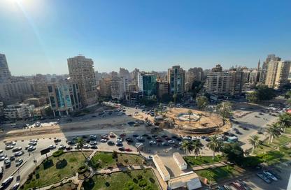 Apartment - 3 Bedrooms - 3 Bathrooms for sale in Gameat Al Dewal Al Arabeya St. - Mohandessin - Giza