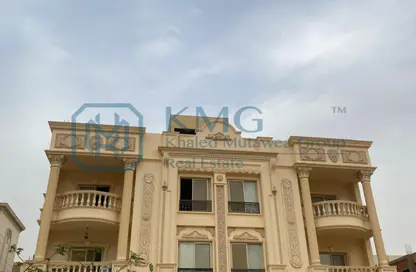 Apartment - 4 Bedrooms - 3 Bathrooms for sale in El Koronfel - The 5th Settlement - New Cairo City - Cairo