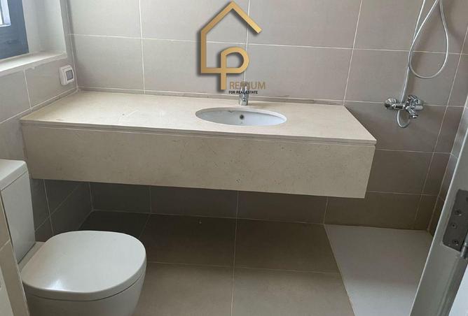 62403961 - Property Image 3