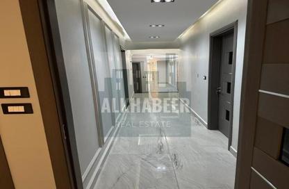 Apartment - 3 Bedrooms - 3 Bathrooms for rent in Nagib Mahfouz Square - Al Agouza - Giza