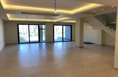 فيلا - 5 غرف نوم - 4 حمامات للبيع في بارك فالي - كمبوندات الشيخ زايد - الشيخ زايد - الجيزة