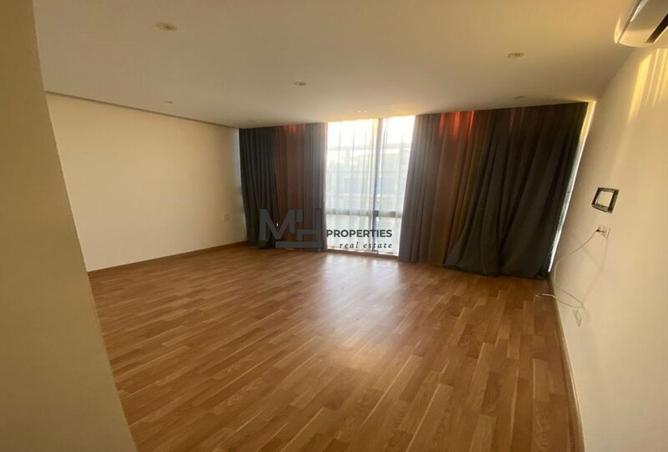 55001055 - Property Image 3