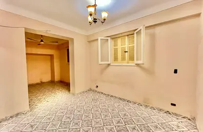 Apartment - 2 Bedrooms - 1 Bathroom for rent in Street 199 - Degla - Hay El Maadi - Cairo