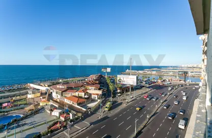 شقة - 5 غرف نوم - 3 حمامات للبيع في شارع خليل مطران - سابا باشا - حي شرق - الاسكندرية شقة - 5 غرف نوم - 3 حمامات للبيع في شارع خليل مطران - سابا باشا - حي شرق - الاسكندرية