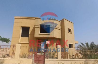Villa - 6 Bedrooms - 3 Bathrooms for sale in Ivy - Cairo Alexandria Desert Road - Giza