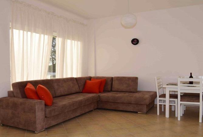 70878107 - Property Main Image