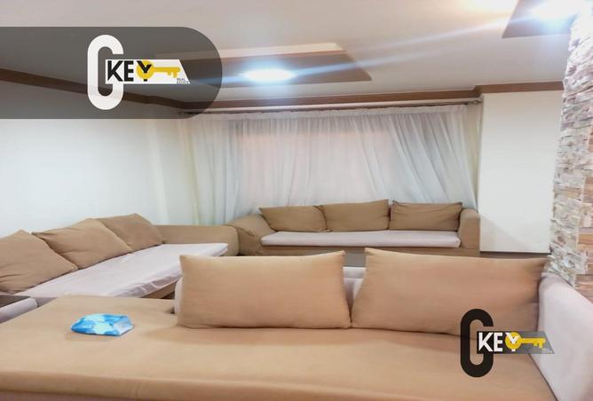 8610869 - Property Image 2