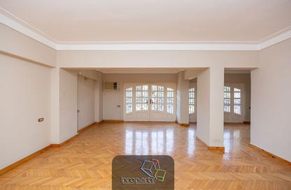 Apartment - 3 Bedrooms - 1 Bathroom for rent in Al Aqaba St. - Cleopatra - Hay Sharq - Alexandria