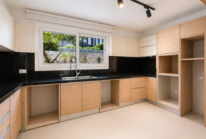 71128088 - Property Image 3