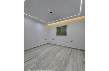 Apartment - 3 Bedrooms - 2 Bathrooms for sale in Gate 4 - Mena - Hadayek El Ahram - Giza