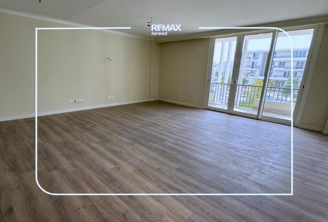 102345960 - Property Image 2