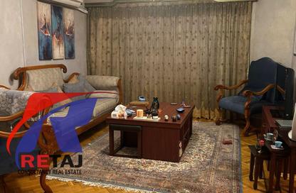 Apartment - 3 Bedrooms - 2 Bathrooms for sale in Fareek Awal Ali Amer St. - 6th Zone - Nasr City - Cairo