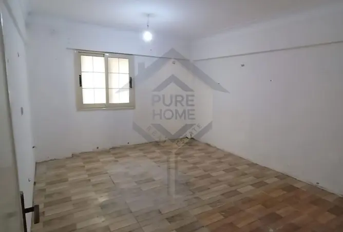 93813013 - Property Image 3
