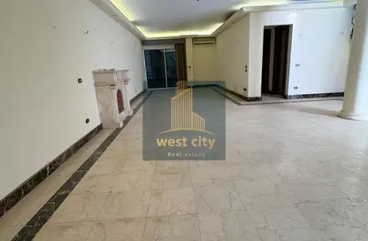 Townhouse - 3 Bedrooms - 3 Bathrooms for sale in Mena Garden City - Al Motamayez District - 6 October City - Giza
