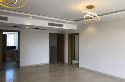 Apartment - 3 - 2 for sale in Park Side Residence - Zed Towers - Sheikh Zayed Compounds - Sheikh Zayed City - Giza