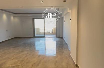 Apartment - 3 Bedrooms - 2 Bathrooms for rent in Green 3 - 2nd District - Sheikh Zayed City - Giza