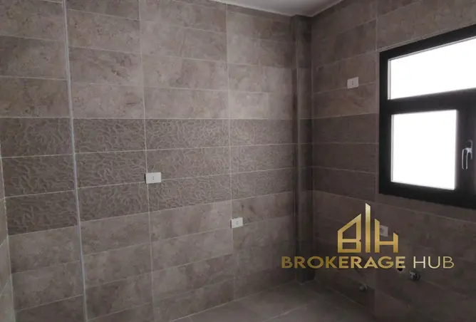 111889902 - Property Image 3